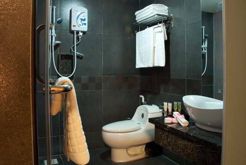 Euro Rich Hotel Melaka מראה חיצוני תמונה